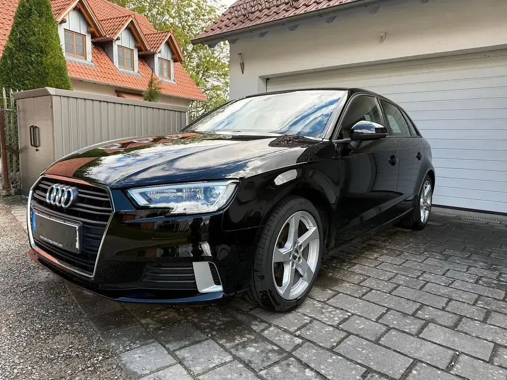 Gebraucht Audi A3 150 PS (110 kW) 2019 Schwarz Limousine