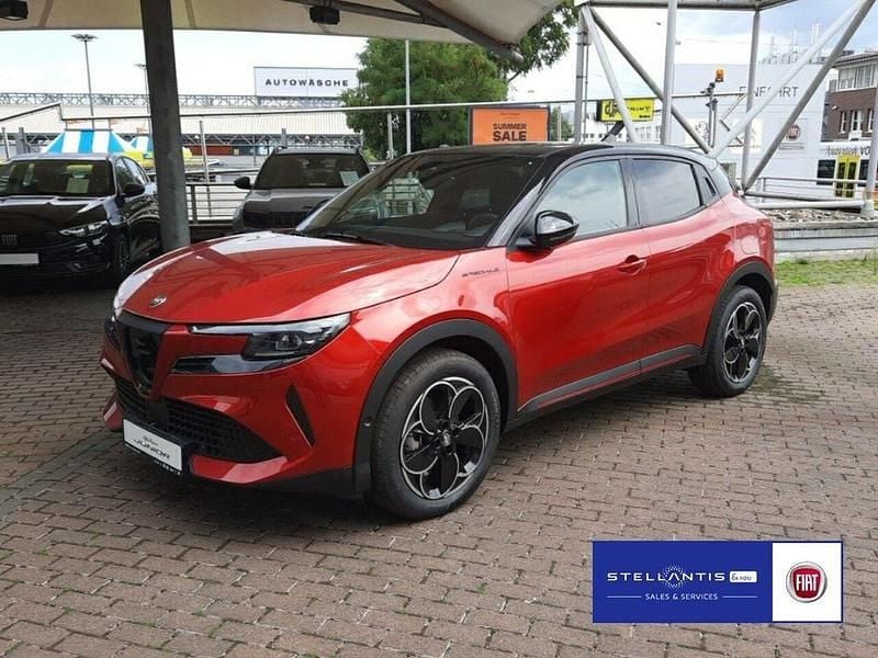 Schwarz Neu 2025 Alfa Romeo Junior Edizione Speciale SUV | 42.590 € (Etwas zu teuer) - Bild 1/4