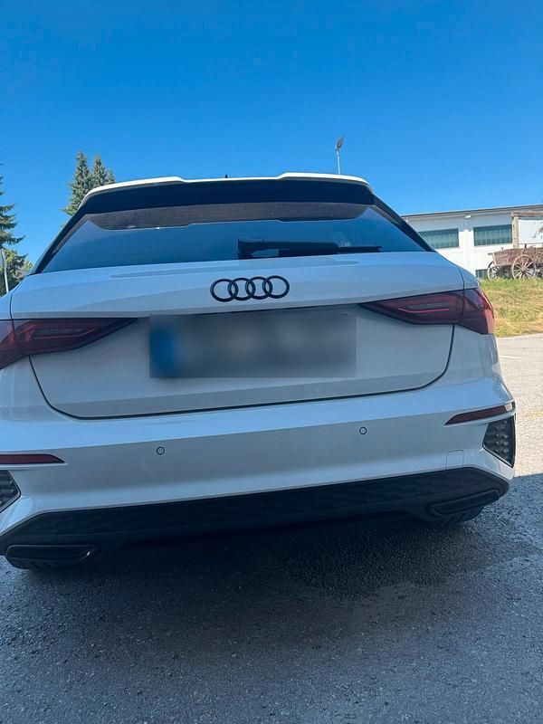 Gebraucht Audi A3 S-Line 204 PS (150 kW) 2022 Weiß Limousine