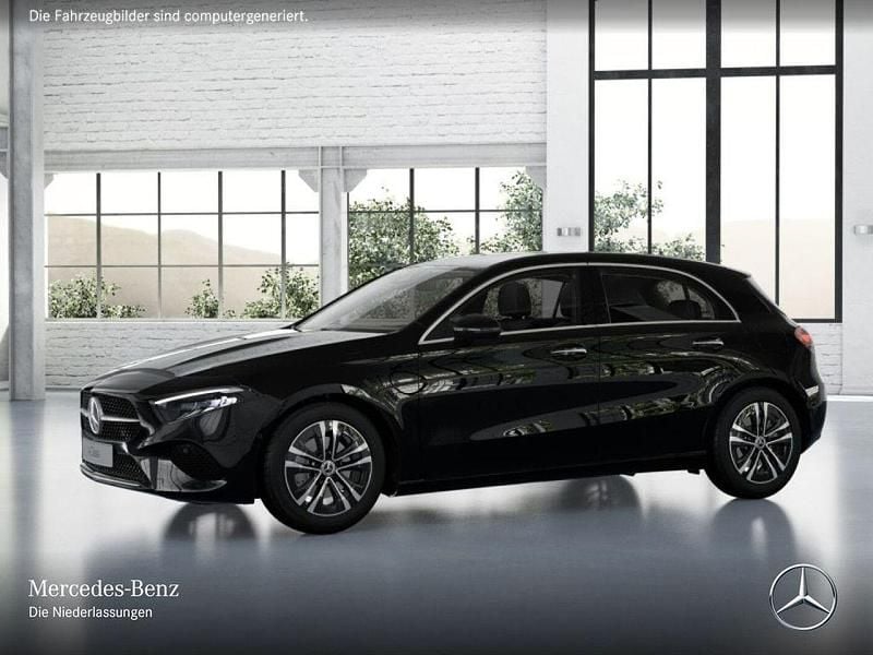 Gebraucht Mercedes A200 Advanced Plus 163 PS (119 kW) 2025 Schwarz Limousine