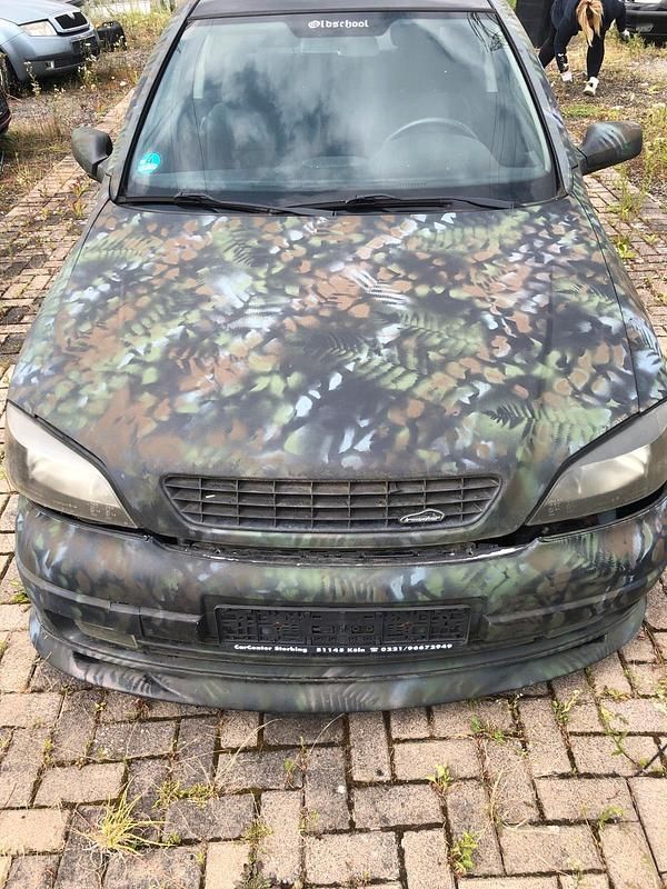 Grün Gebraucht 2003 Opel Astra Limousine | 790 € (Superpreis) - Bild 1/4