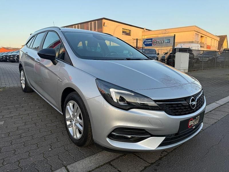 Gebraucht Opel Astra 122 PS (89 kW) 2021 Silber Limousine