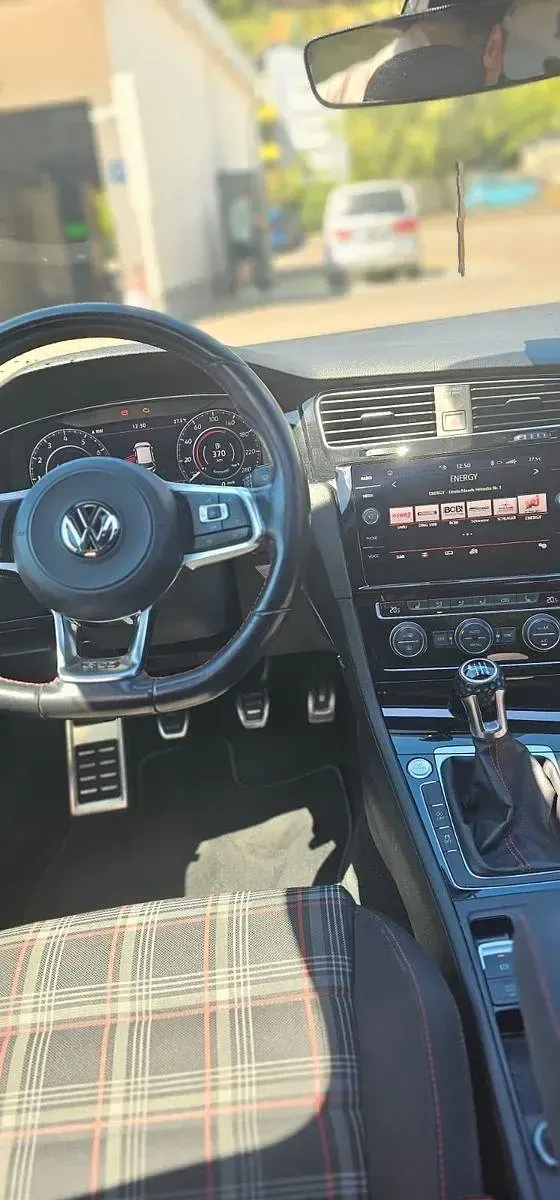 Gebraucht VW Golf VII GTI 245 PS (180 kW) 2019 Schwarz Limousine