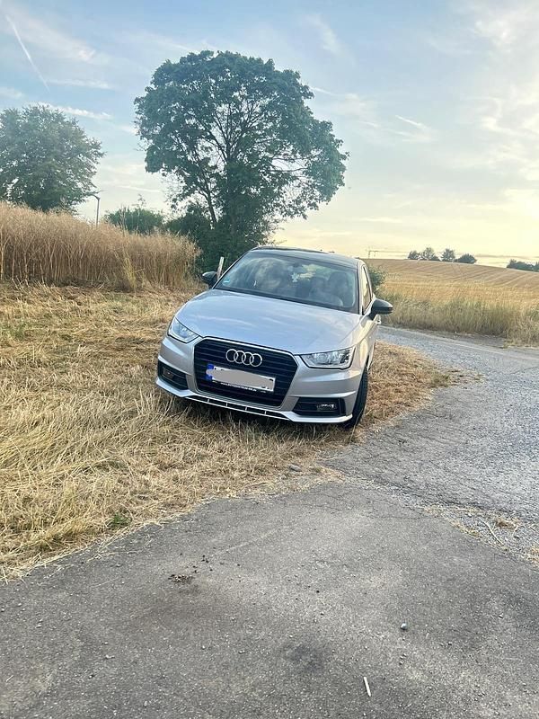 Gebraucht Audi A1 S-Line 95 PS (69 kW) 2017 Silber Kleinwagen