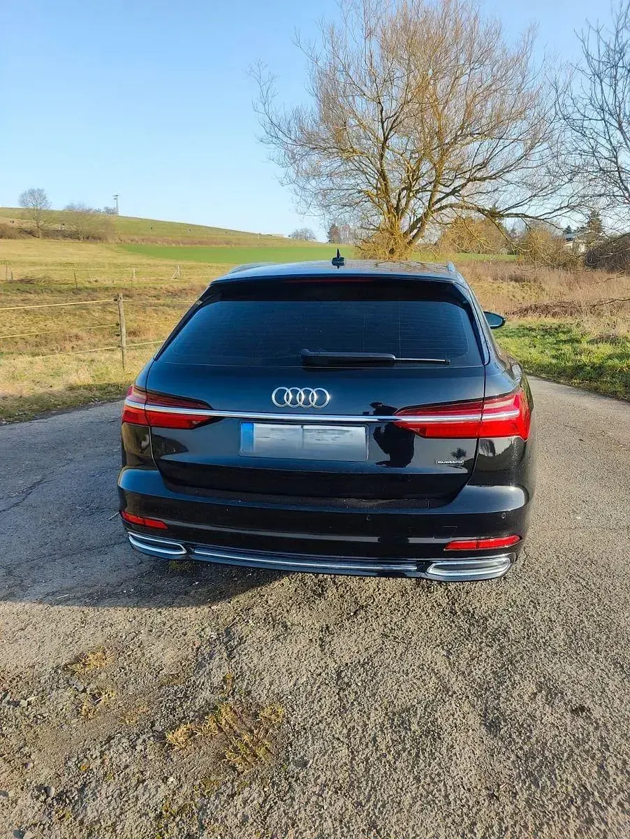 Gebraucht Audi A6 Ambiente 231 PS (169 kW) 2019 Schwarz Kombi
