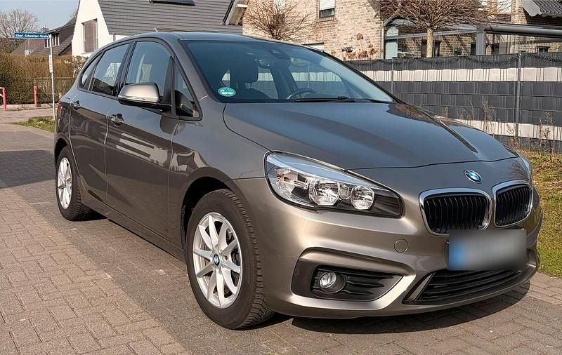 Gebraucht BMW 218 136 PS (100 kW) 2016 Silber Kombi