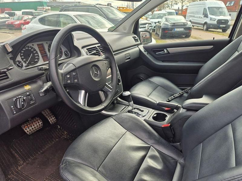 Gebraucht Mercedes B200 136 PS (100 kW) 2008 Kosmosschwarz  metalliclack Van / Kleinbus
