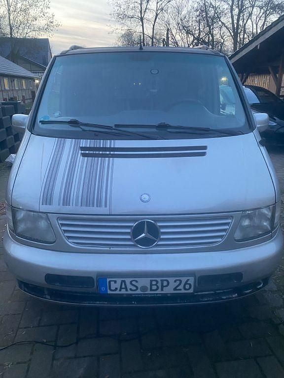 Gebraucht Mercedes V220 122 PS (89 kW) 2001 Silber Van / Kleinbus