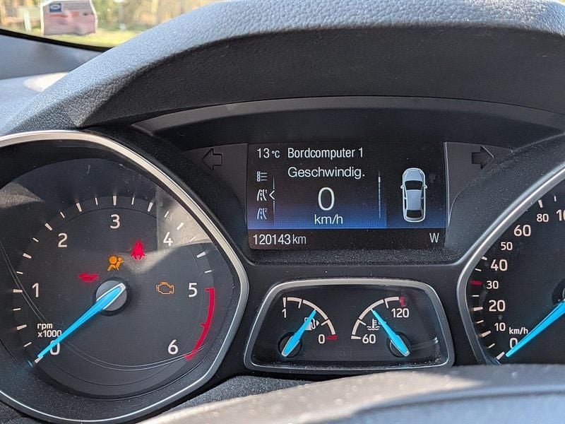 Gebraucht Ford Kuga 179 PS (131 kW) 2019 Blau SUV