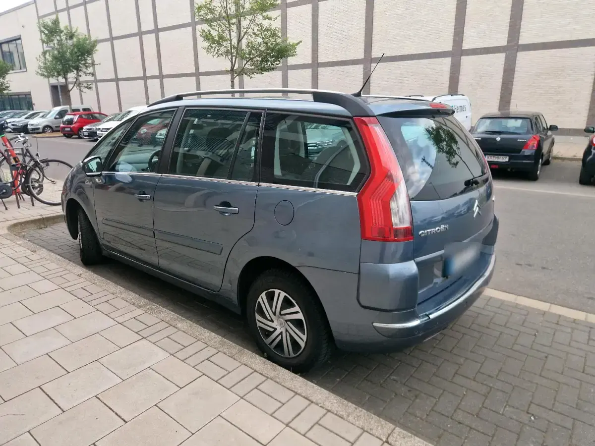 Gebraucht Citroën Grand C4 Picasso 111 PS (81 kW) 2010 Schwarz Van / Kleinbus