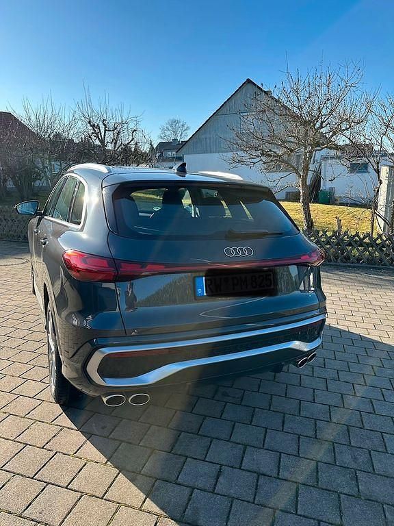 Gebraucht Audi SQ5 Ambiente 367 PS (269 kW) 2025 Grau SUV