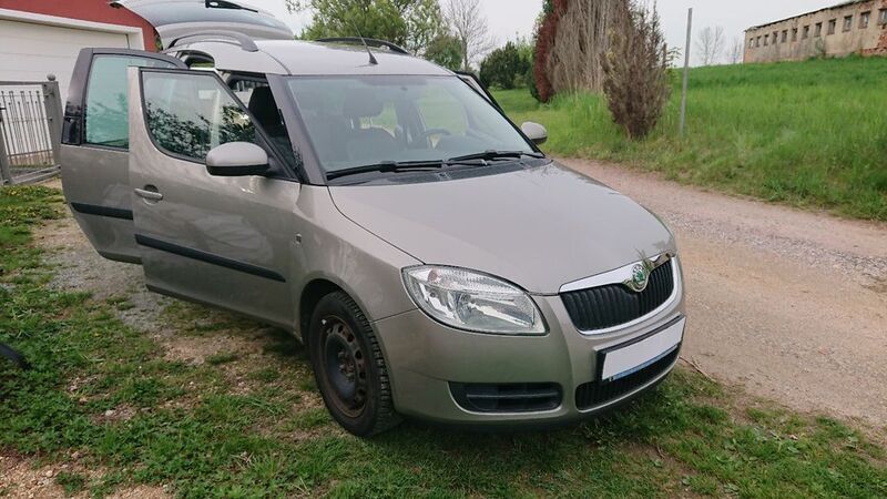 Beige Gebraucht 2009 Skoda Roomster Kombi | 3.600 € (Fairer Preis) - Bild 1/4
