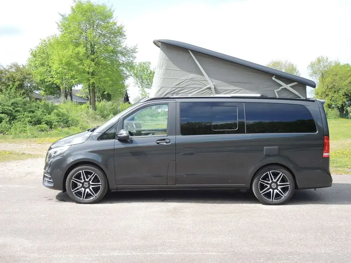 Gebraucht Mercedes V300 Marco Polo 237 PS (174 kW) 2022 Schwarz Van / Kleinbus