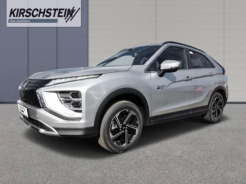Gebraucht Mitsubishi Eclipse Cross Plus 188 PS (138 kW) 2022 Silber SUV