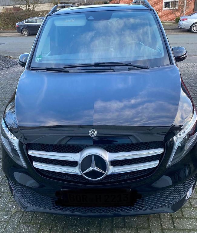 Gebraucht Mercedes V220 Edition 163 PS (119 kW) 2019 Schwarz Van / Kleinbus
