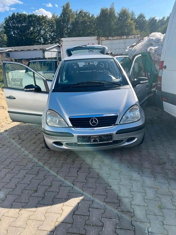 Silber Gebraucht 2003 Mercedes A140 Kleinwagen | 1.400 € - Bild 1/4