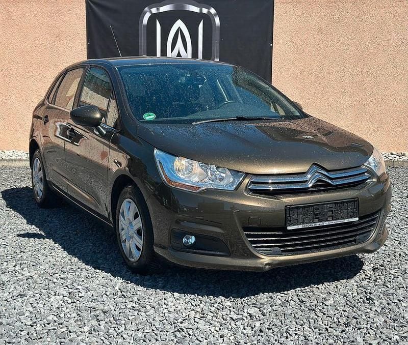 Braun Gebraucht 2014 Citroën C4 Tendance Limousine | 5.300 € (Guter Preis) - Bild 1/4