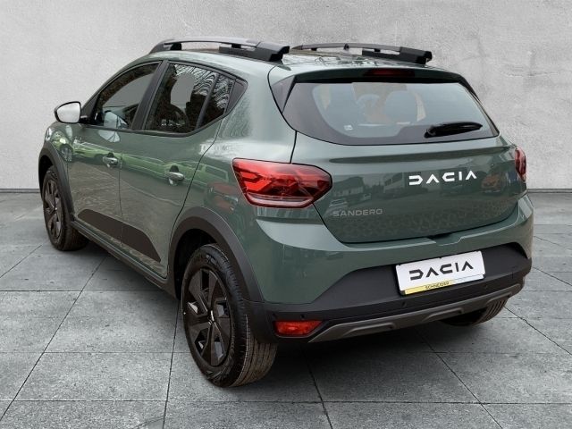 Gebraucht Dacia Sandero Expression 91 PS (66 kW) 2024 Safarigrüngrau Kleinwagen