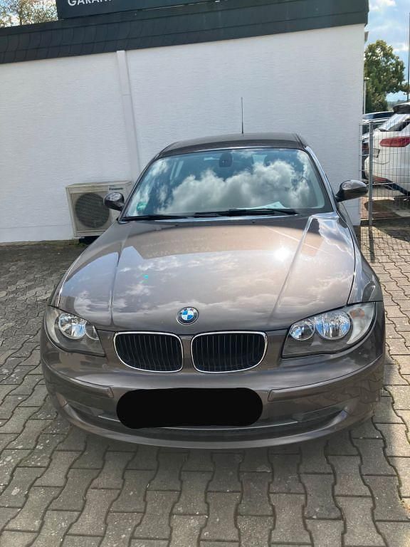 Gebraucht BMW 116 122 PS (89 kW) 2007 Braun Kleinwagen