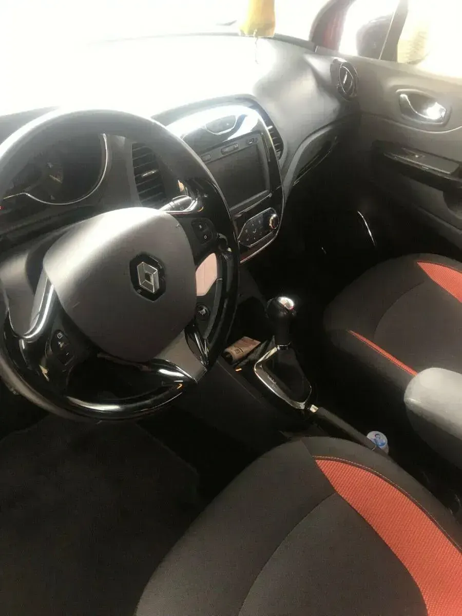 Gebraucht Renault Captur Luxe 120 PS (88 kW) 2012 Orange SUV