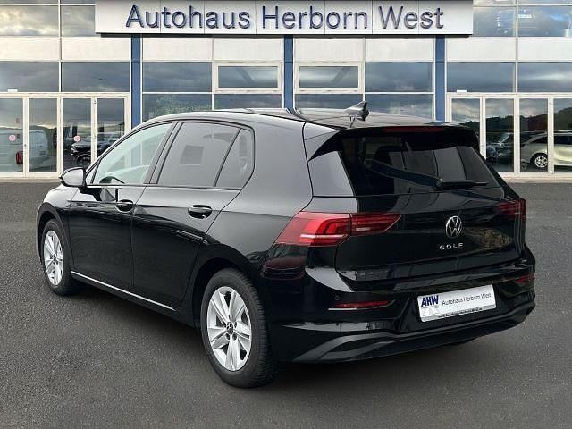 Gebraucht VW Golf VIII Life 150 PS (110 kW) 2025 Schwarz Limousine
