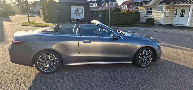 Usado Mercedes E200 AMG 197 CV (144 kW) 2023 Gris Descapotable