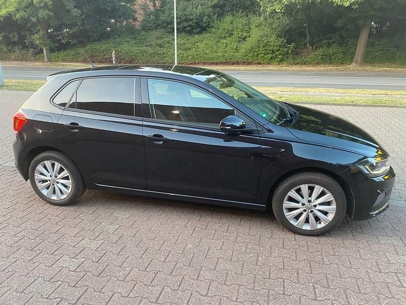 Schwarz Gebraucht 2020 VW Polo Highline Kleinwagen | 14.300 € (Fairer Preis) - Bild 1/4