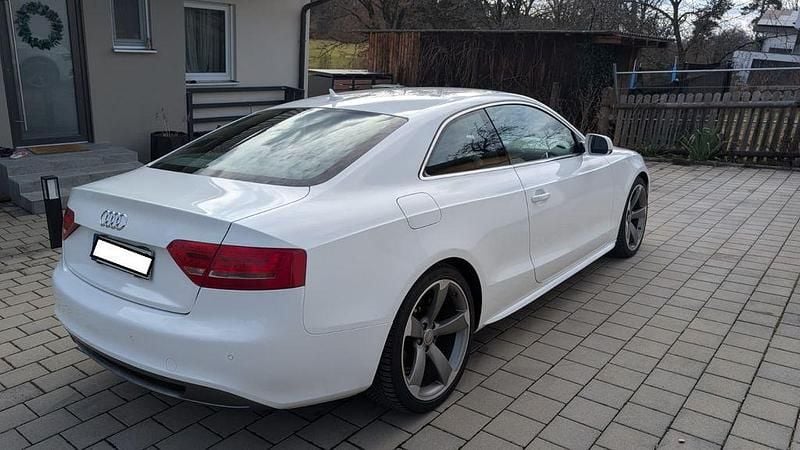 Gebraucht Audi A5 S-Line 170 PS (125 kW) 2010 Weiß Coupé
