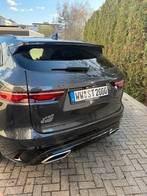 Gebraucht Jaguar F-Pace R-Dynamic 300 PS (220 kW) 2025 Schwarz SUV