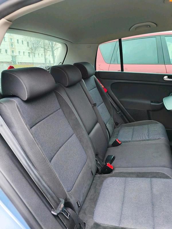 Gebraucht VW Golf Plus Cross Style 105 PS (77 kW) 2011 Blau Van / Kleinbus
