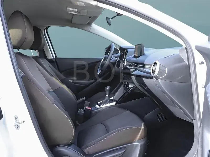 Gebraucht Mazda 2 90 PS (66 kW) 2021 Weiß Kleinwagen