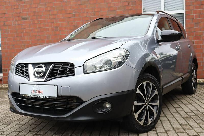 Grau Gebraucht 2014 Nissan Qashqai +2 360º SUV | 5.490 € (Fairer Preis) - Bild 1/4