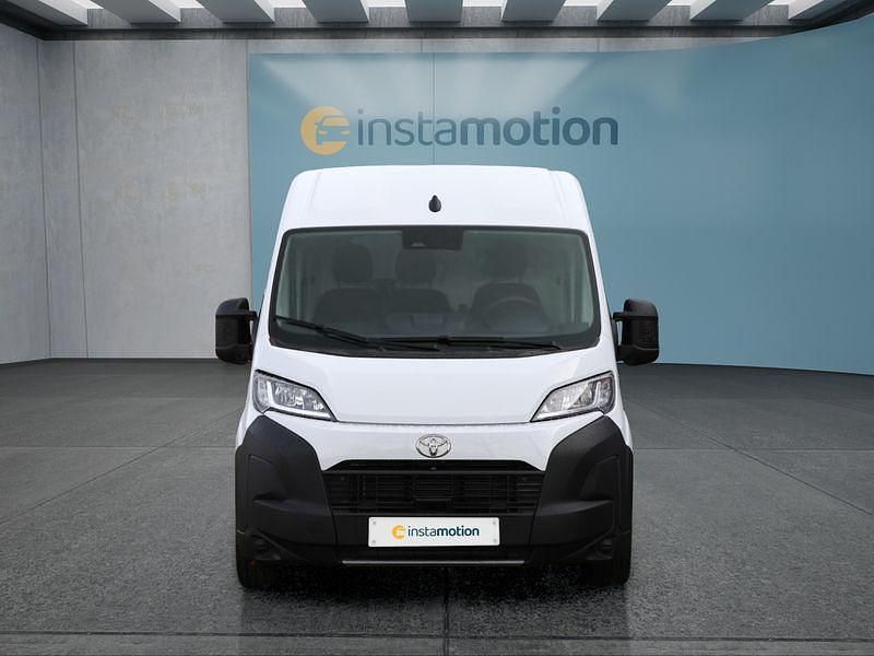 Gebraucht Toyota Proace 140 PS (102 kW) 2024 Weiß Van / Kleinbus