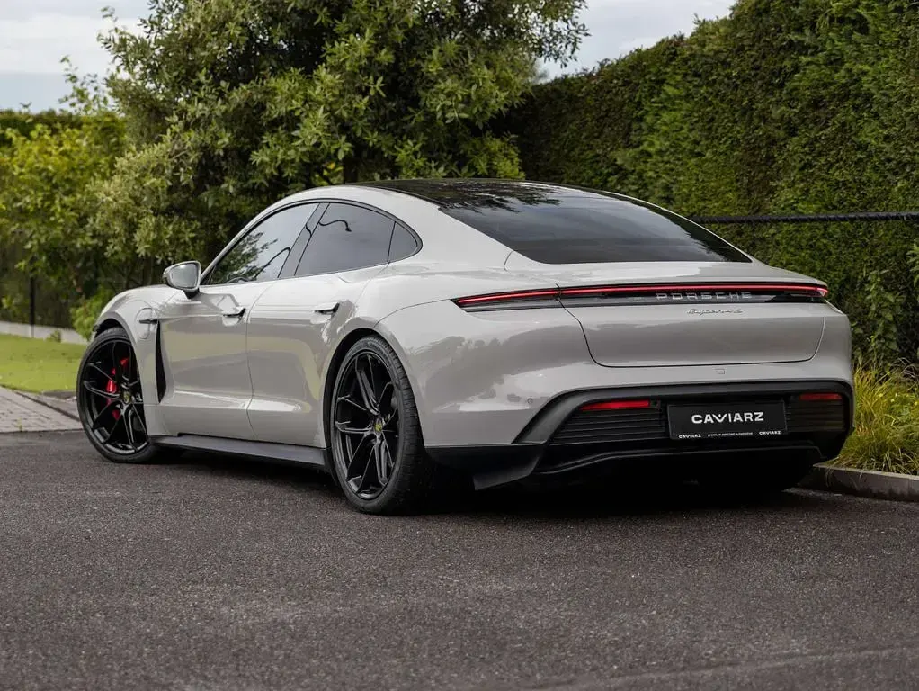 Gebraucht Porsche Taycan 4S 439 kW (598 PS) 2024 Grau Limousine