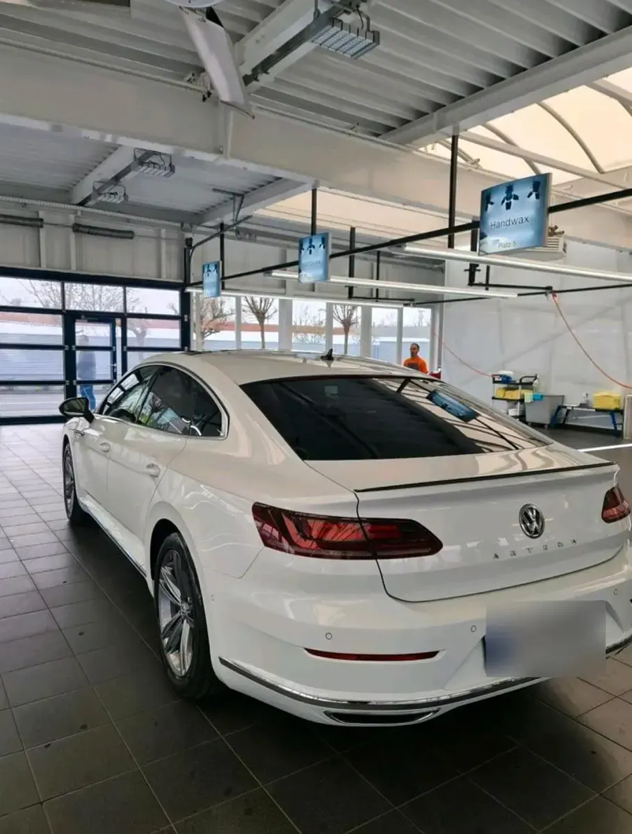 Gebraucht VW Arteon R-line 190 PS (139 kW) 2018 Weiß Kleinwagen