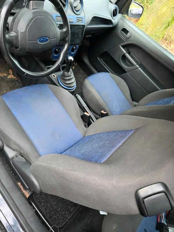 Gebraucht Ford Fiesta 55 PS (40 kW) 2007 Schwarz Kleinwagen