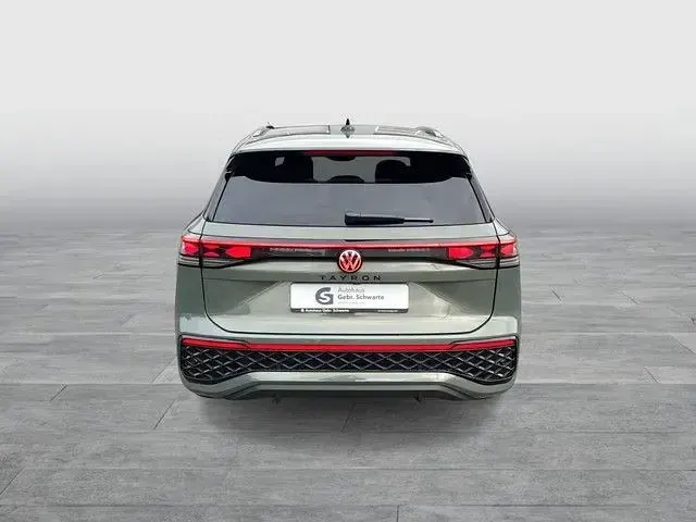 Gebraucht VW Tayron R-line 193 PS (141 kW) 2026 Grün SUV