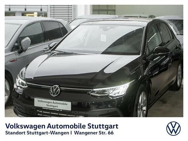 Gebraucht VW Golf VIII Life 150 PS (110 kW) 2024 Deep black perleffekt Limousine