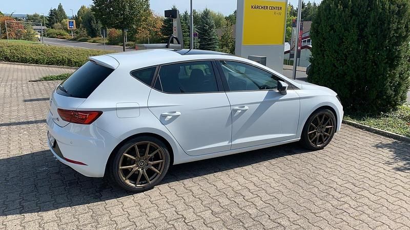 Gebraucht Seat Leon FR 190 PS (139 kW) 2020 Weiß Limousine