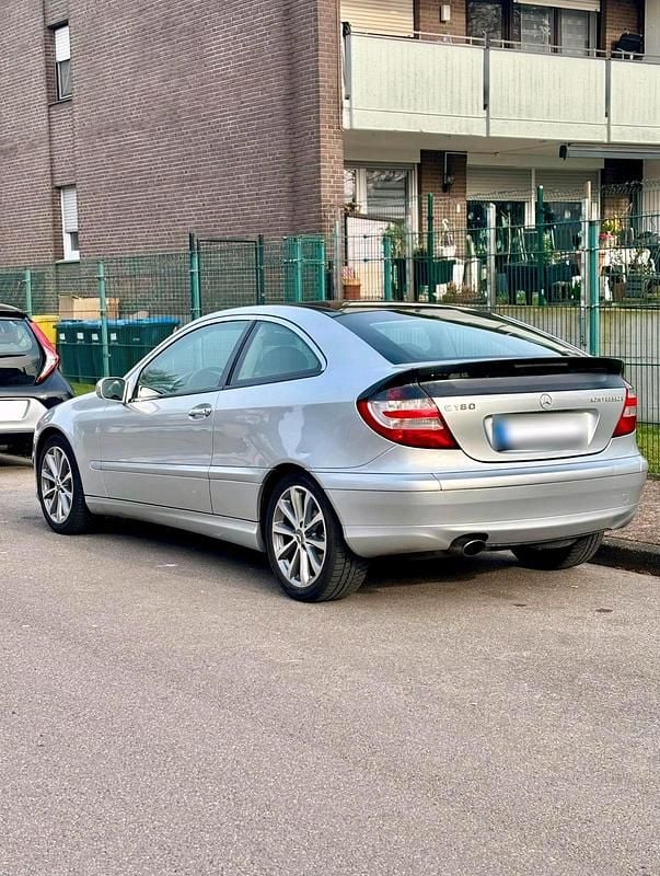 Gebraucht Mercedes C180 143 PS (105 kW) 2006 Grau Coupé