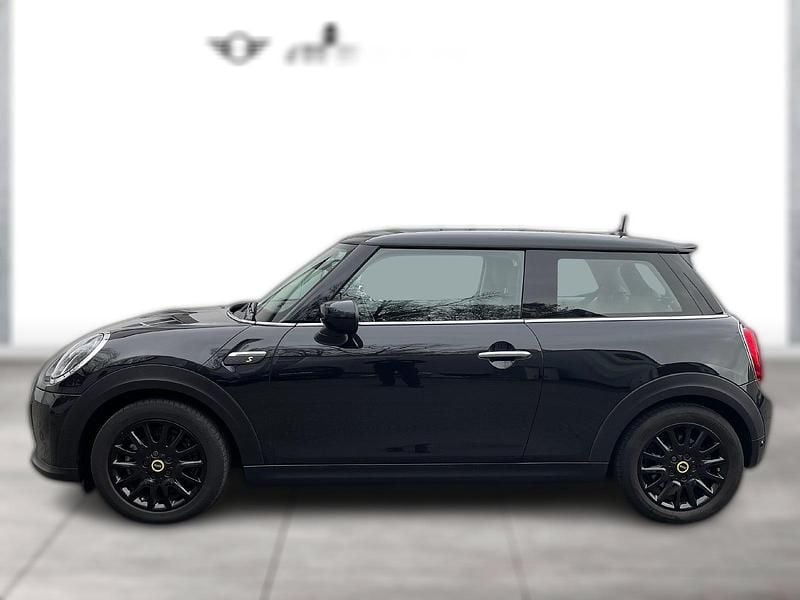 Gebraucht Mini Cooper SE Hatch 135 kW (184 PS) 2022 Schwarz metallic Kleinwagen