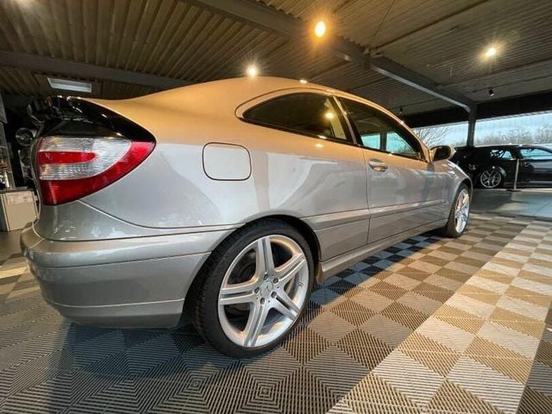 Gebraucht Mercedes C350 272 PS (200 kW) 2006 Silber Coupé