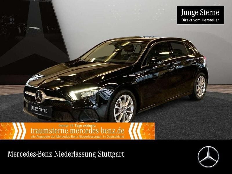 Schwarz Gebraucht 2021 Mercedes A180 Advanced Limousine | 20.990 € (Guter Preis) - Bild 1/3