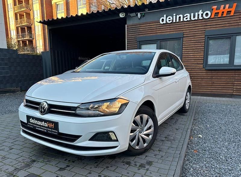 Weiß Gebraucht 2019 VW Polo Comfortline Limousine | 12.099 € (Fairer Preis) - Bild 1/4