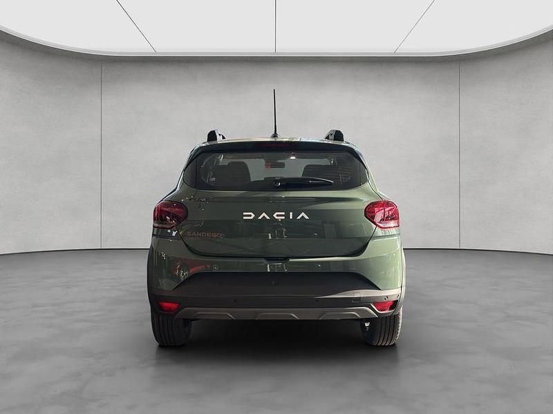Neu Dacia Sandero Expression 91 PS (66 kW) 2025 Grau Kleinwagen