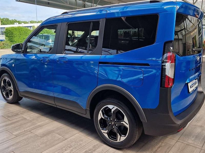 Neu Ford Tourneo Courier Active 125 PS (91 kW) 2025 Digital aqua blue Van / Kleinbus