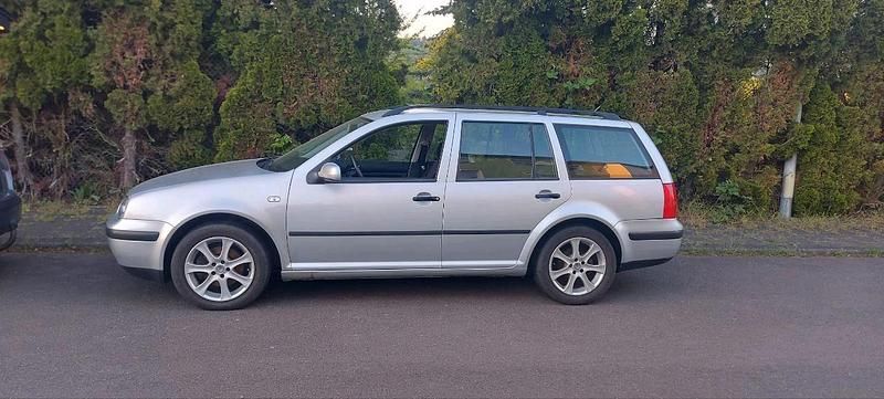 Gebraucht VW Golf IV 115 PS (84 kW) 2000 Grau Kombi