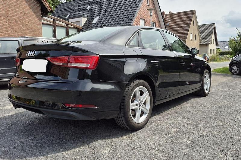 Gebraucht Audi A3 Design 150 PS (110 kW) 2019 Schwarz Limousine