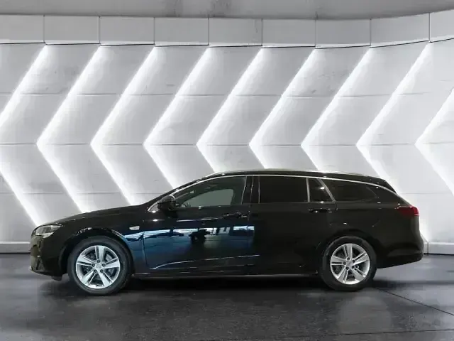 Gebraucht Opel Insignia Elegance 174 PS (127 kW) 2023 Schwarz Kombi