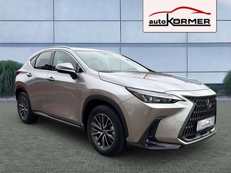 Neu Lexus NX350h Business Edition 200 PS (147 kW) 2025 Titaniumsilber metallic SUV